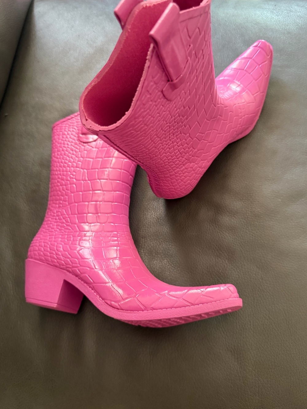 Women’s Pink Croc-Embossed Ankle Boots size 9